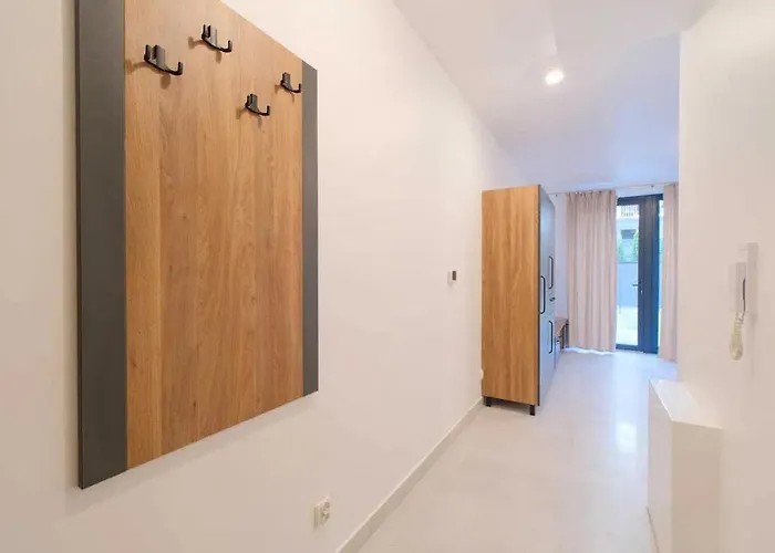 Beskid Marina Laguna זאז'צ'ה