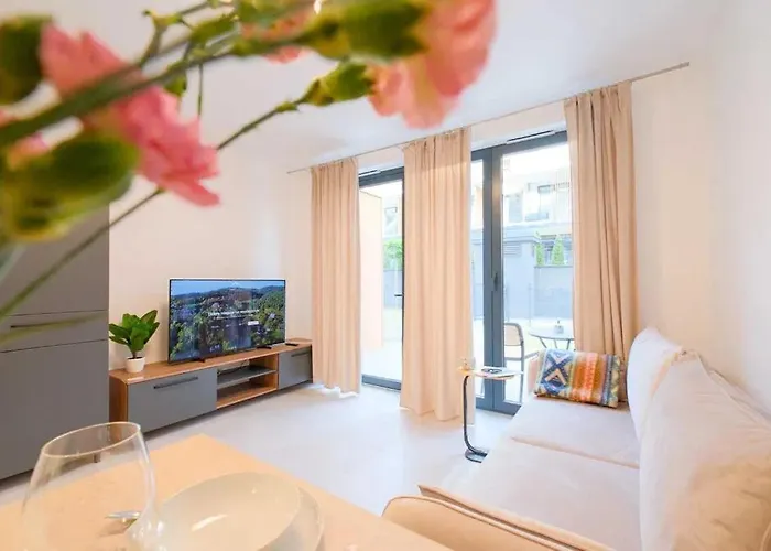 Beskid Marina Laguna זאז'צ'ה